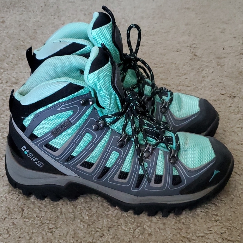 Pacific Mountain Hiking Boots